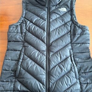The North Face Women's 550 puffer vest